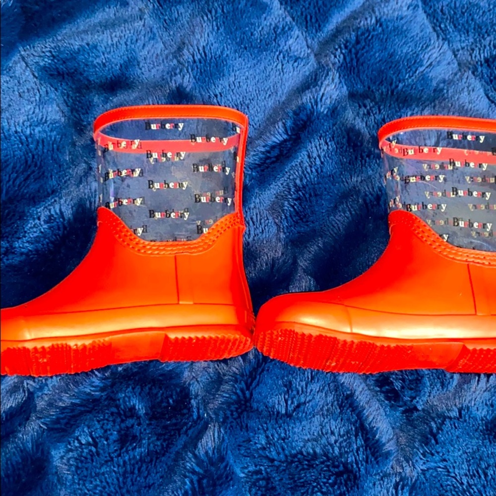 AUTHENTIC! Girls Burberry Rain boots
